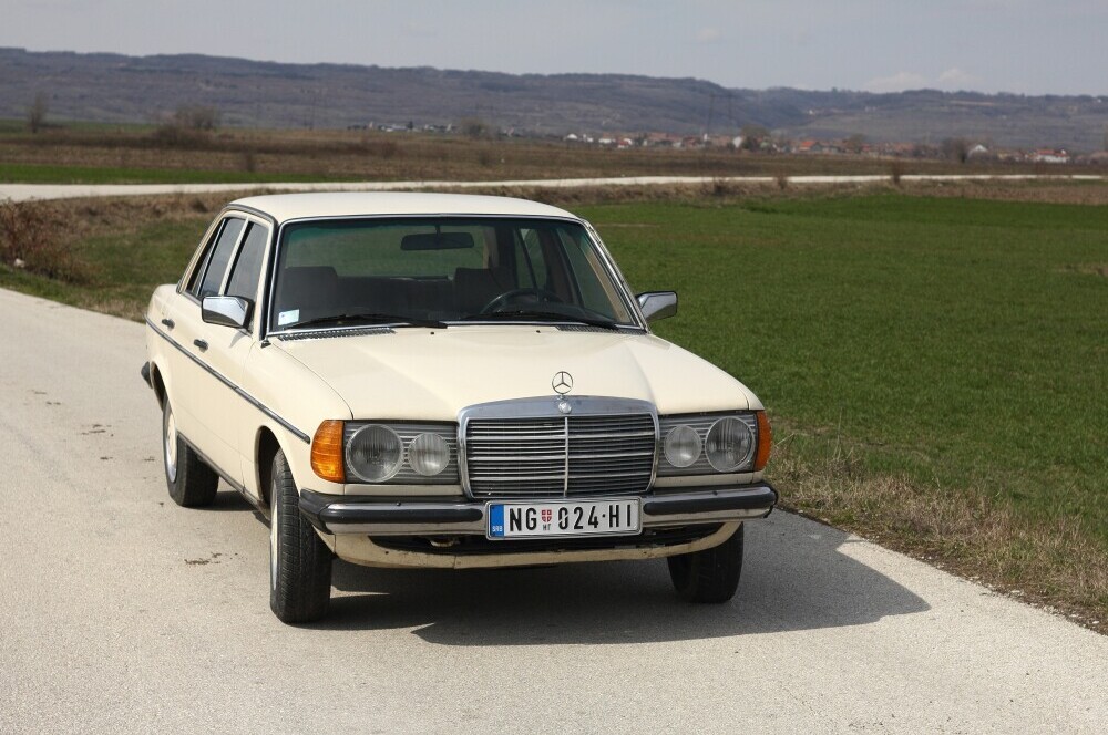 10 Reasons the Mercedes-Benz W123 is an Unforgettable Classic Car Icon